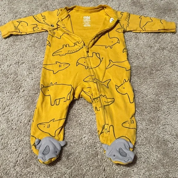 3 newborn Carters sleepers - Picture 3 of 7